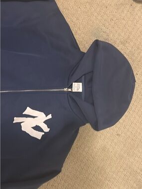Akimbo NY Zip-Up Size L